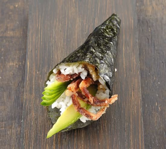 T7 Soft shell crab hand roll 炸软壳蟹手卷